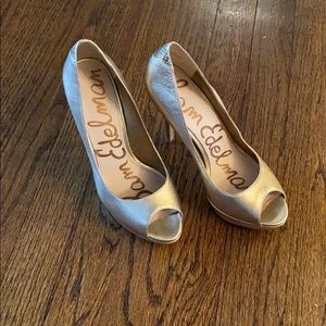 Sam Edelman gold peep toe